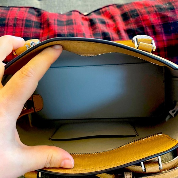 Only one year of use! Kate Spade Darcy small satchel! - Picture 3 of 3